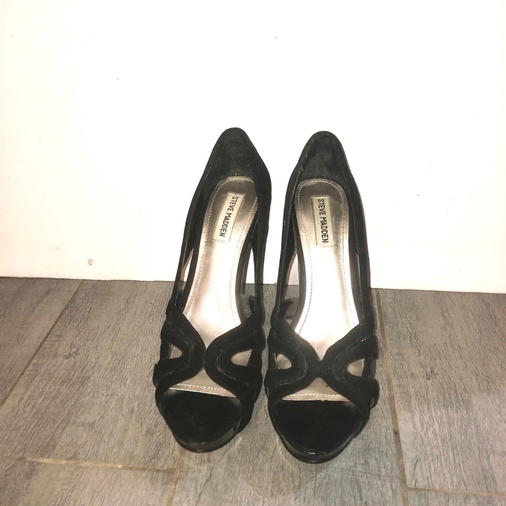 Steve Madden Black Pumps Suede